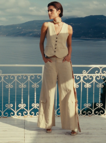 Mes desmoiselles paris gold lurex woven gilet garbo model2