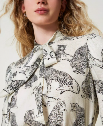 Twinset jacquard shirt with jaguar print 242tp2230 detail